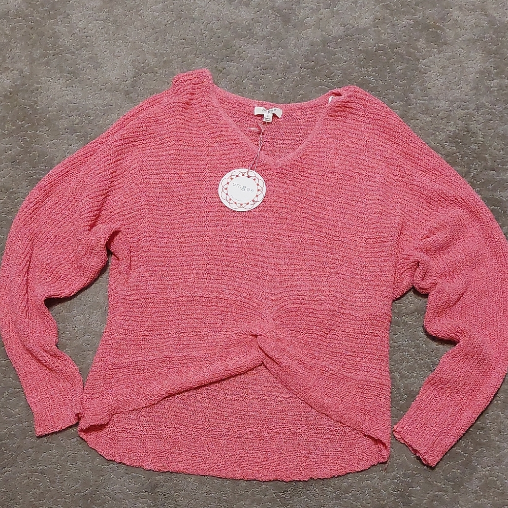 Umgee V-Neck Lightweight Sweater in Soft Pink Size Small NWT